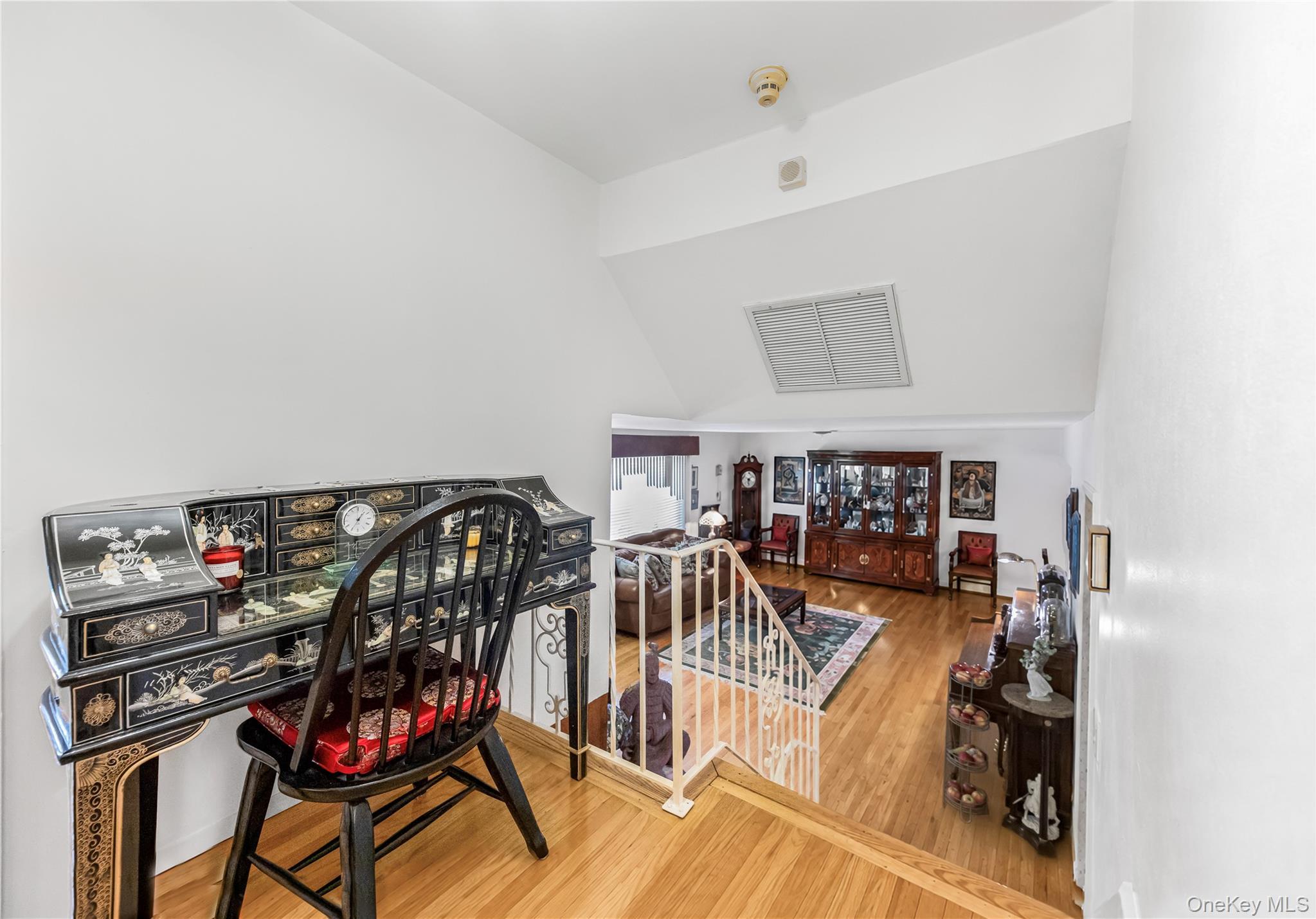 Single Family Nimitz Place  Westchester County, NY 10710, MLS-1051677-22
