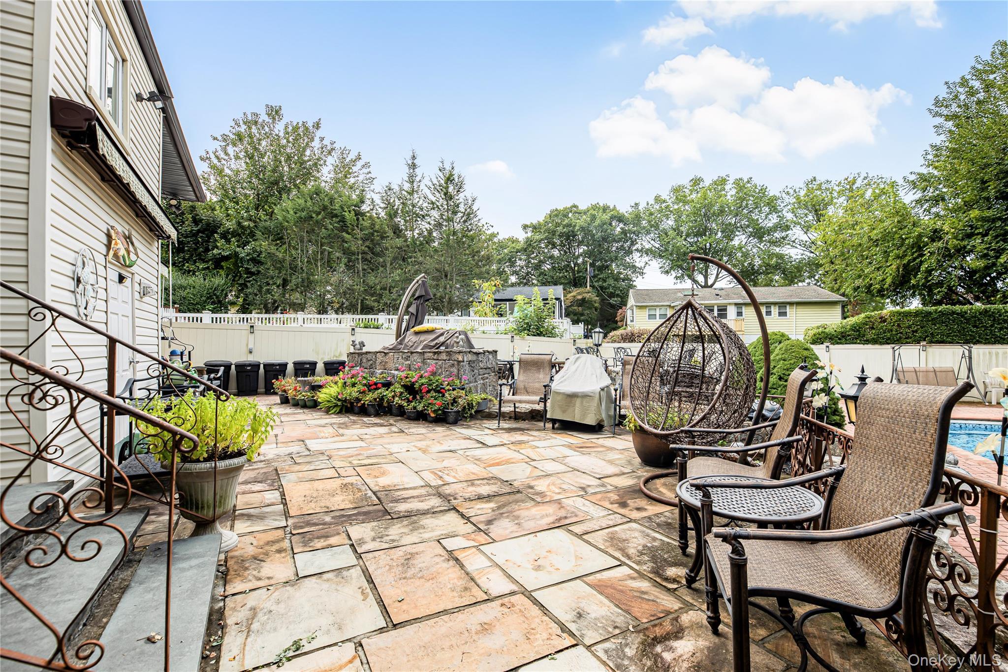 Single Family Nimitz Place  Westchester County, NY 10710, MLS-1051677-9