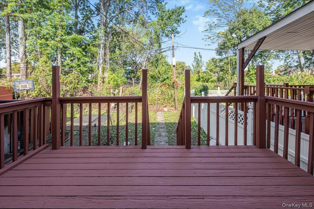 Single Family Dewitt Place Bronx, NY 10469, MLS-1051693-23