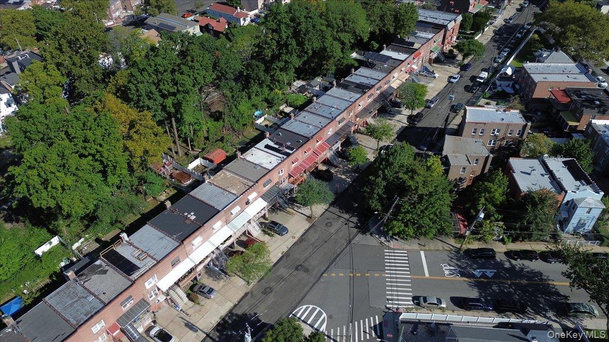 Single Family Dewitt Place  Bronx, NY 10469, MLS-1051693-31