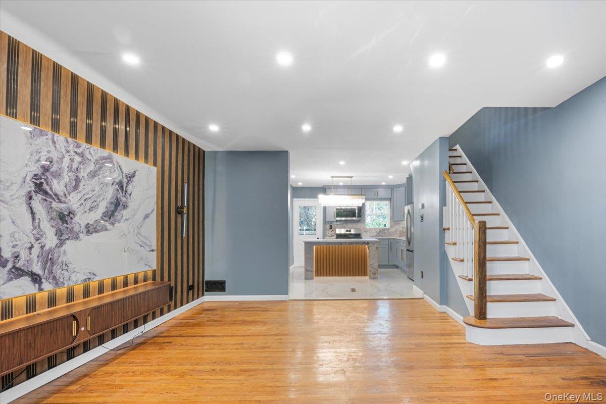 Single Family Dewitt Place Bronx, NY 10469, MLS-1051693-4
