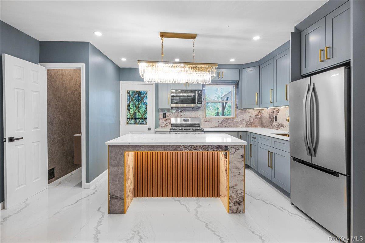 Single Family Dewitt Place Bronx, NY 10469, MLS-1051693-7