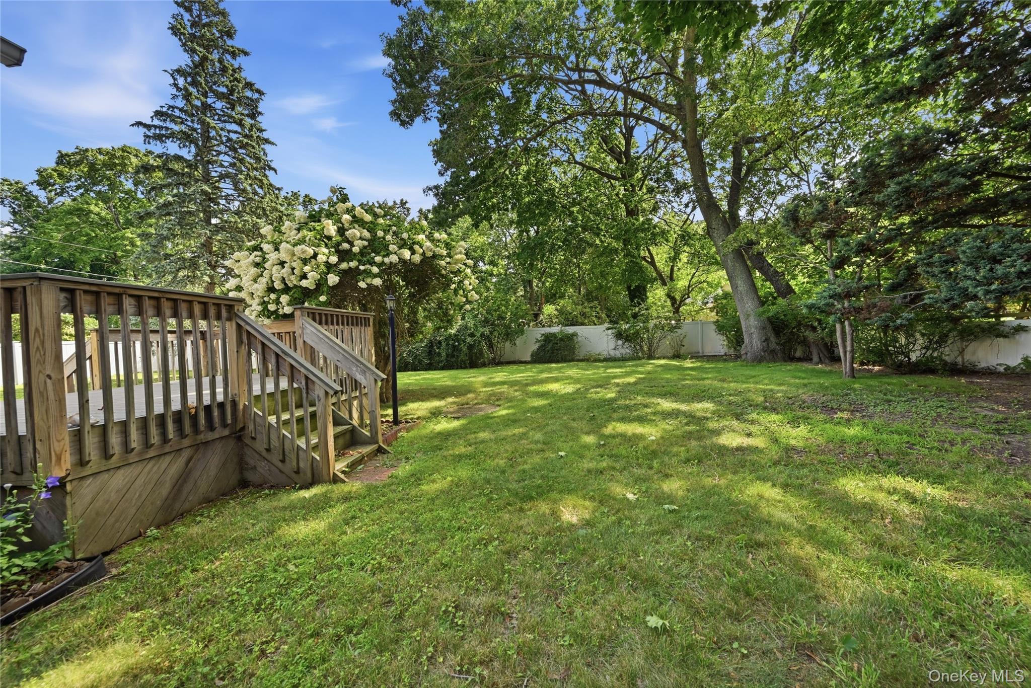 Single Family Queen Road Suffolk County, NY 11778, MLS-1051695-17