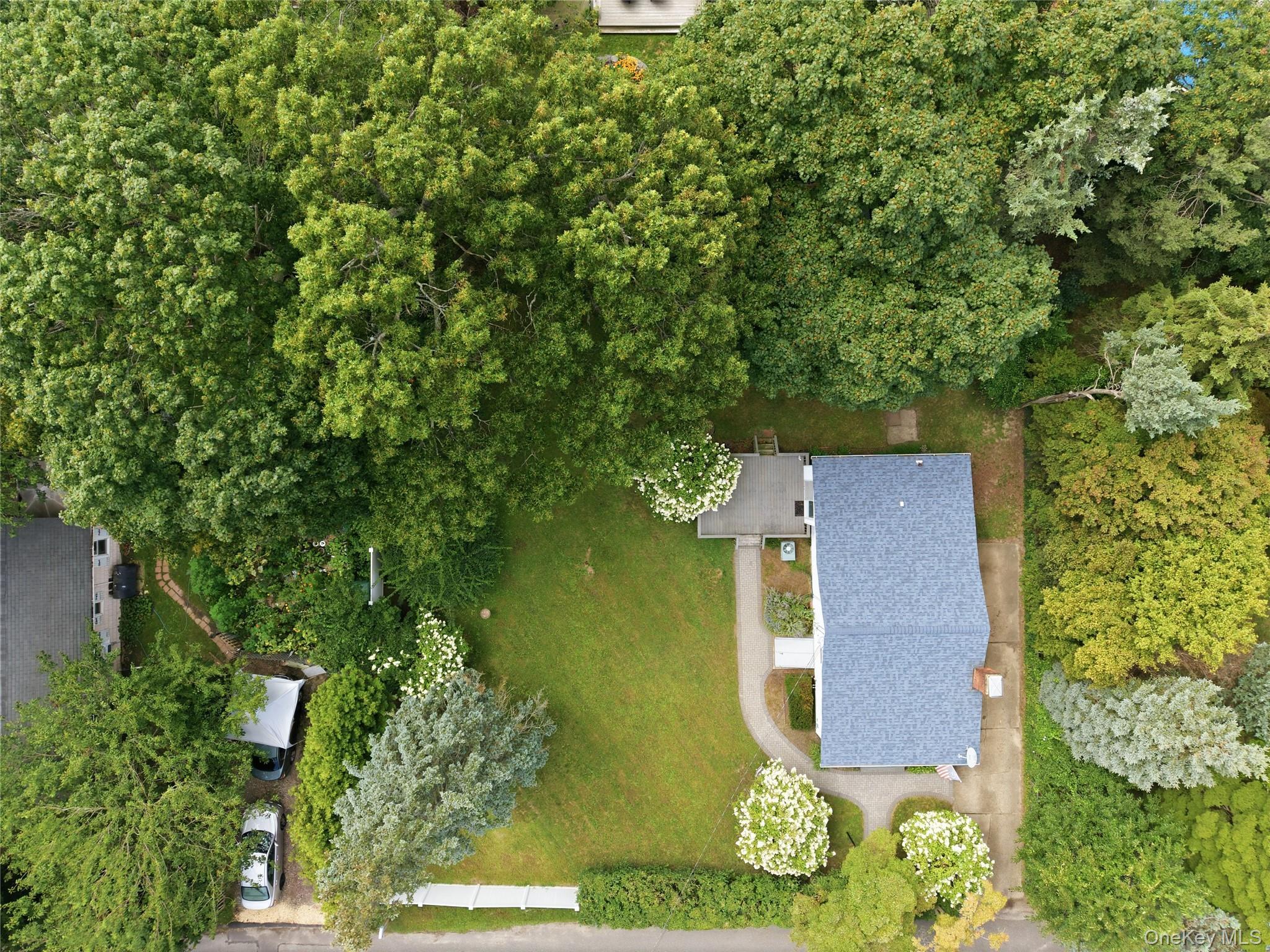 Single Family Queen Road Suffolk County, NY 11778, MLS-1051695-24