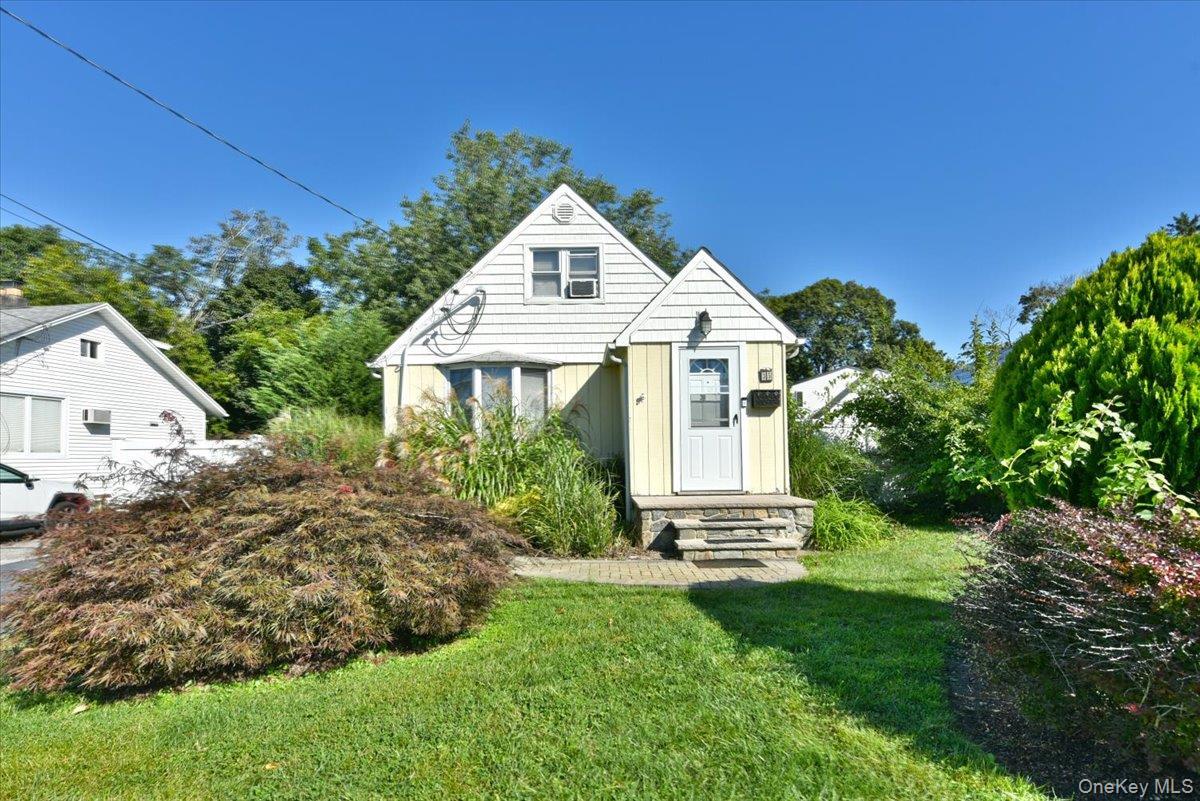 Single Family Montauk Drive  Suffolk County, NY 11706, MLS-1051700-2