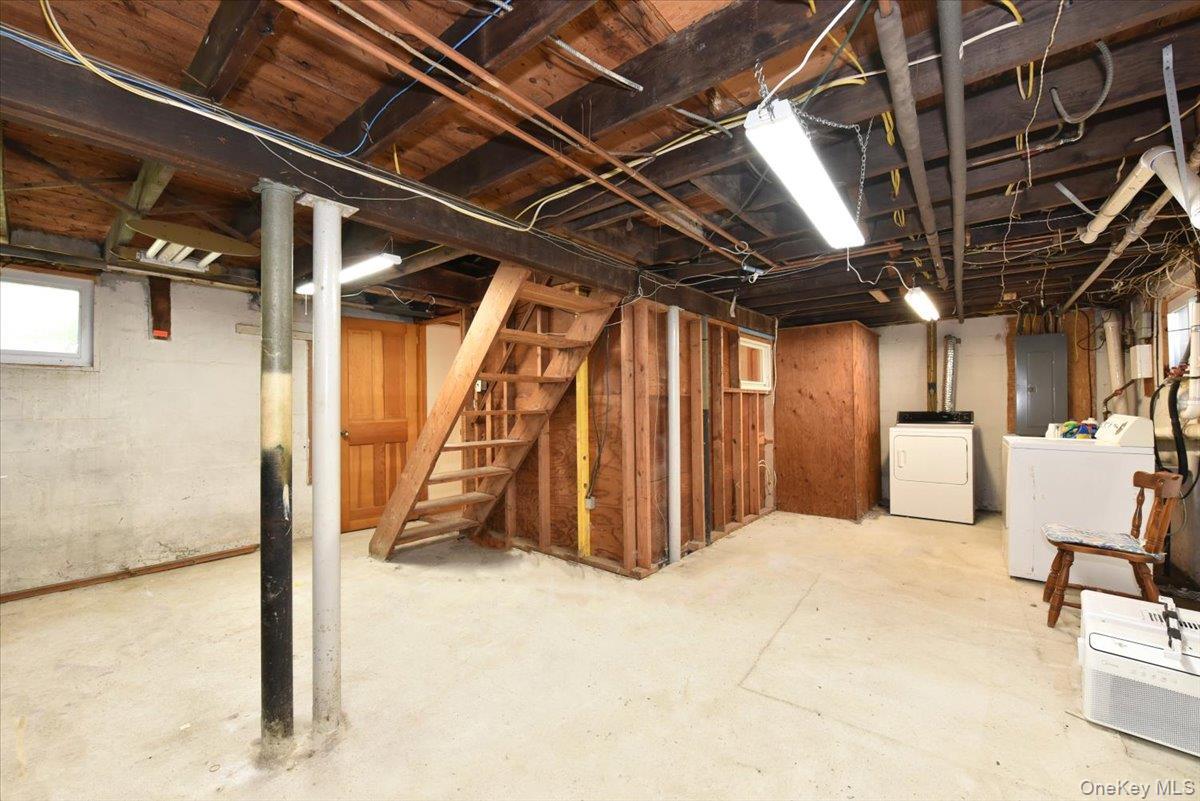 Single Family Montauk Drive  Suffolk County, NY 11706, MLS-1051700-20