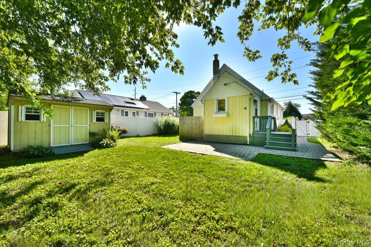 Single Family Montauk Drive  Suffolk County, NY 11706, MLS-1051700-25