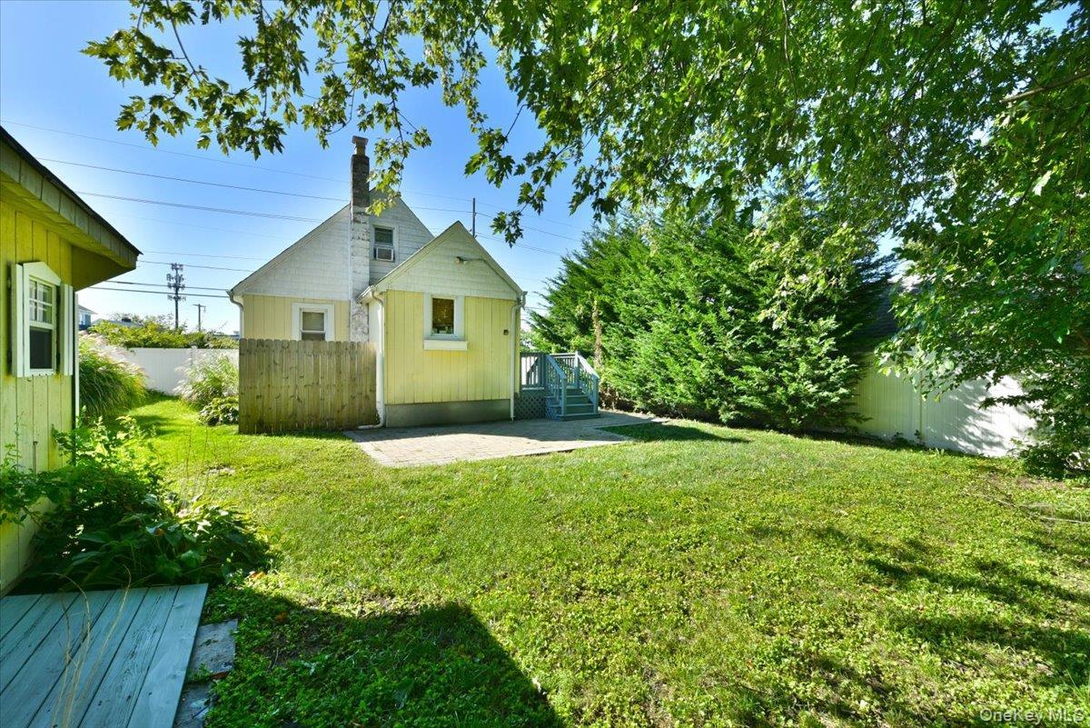 Single Family Montauk Drive  Suffolk County, NY 11706, MLS-1051700-27