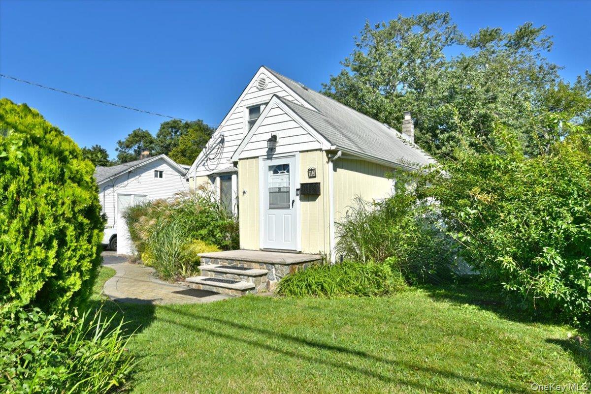 Single Family Montauk Drive  Suffolk County, NY 11706, MLS-1051700-4