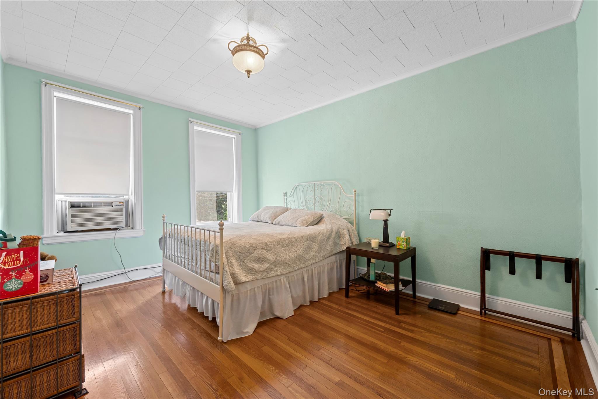 Single Family 68th Street  Queens, NY 11385, MLS-1051724-17