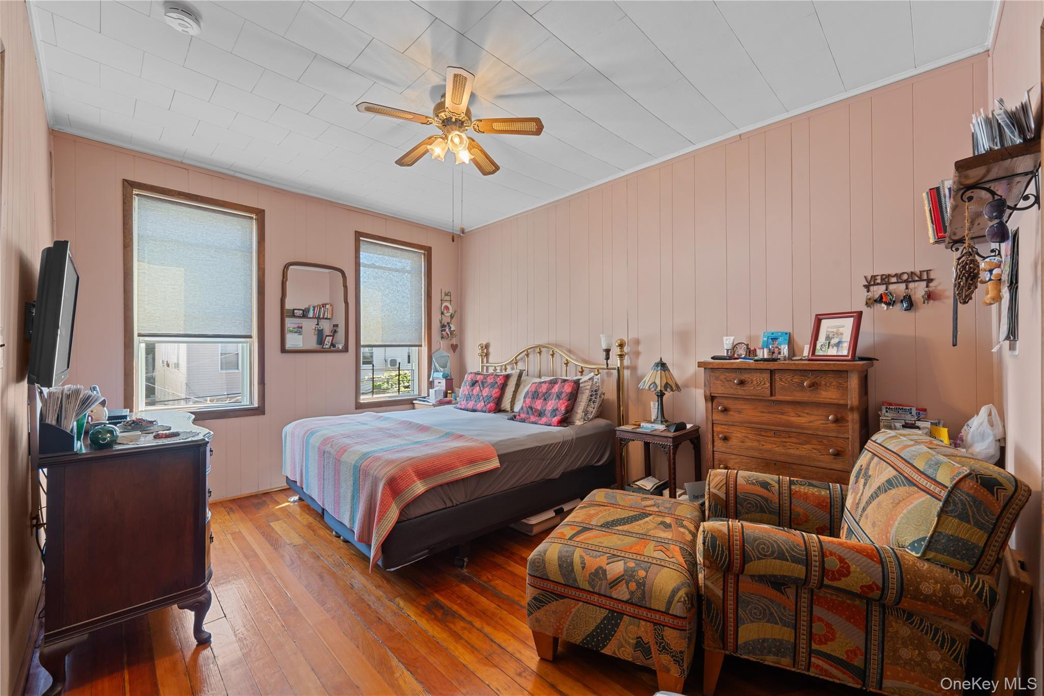 Single Family 68th Street  Queens, NY 11385, MLS-1051724-31