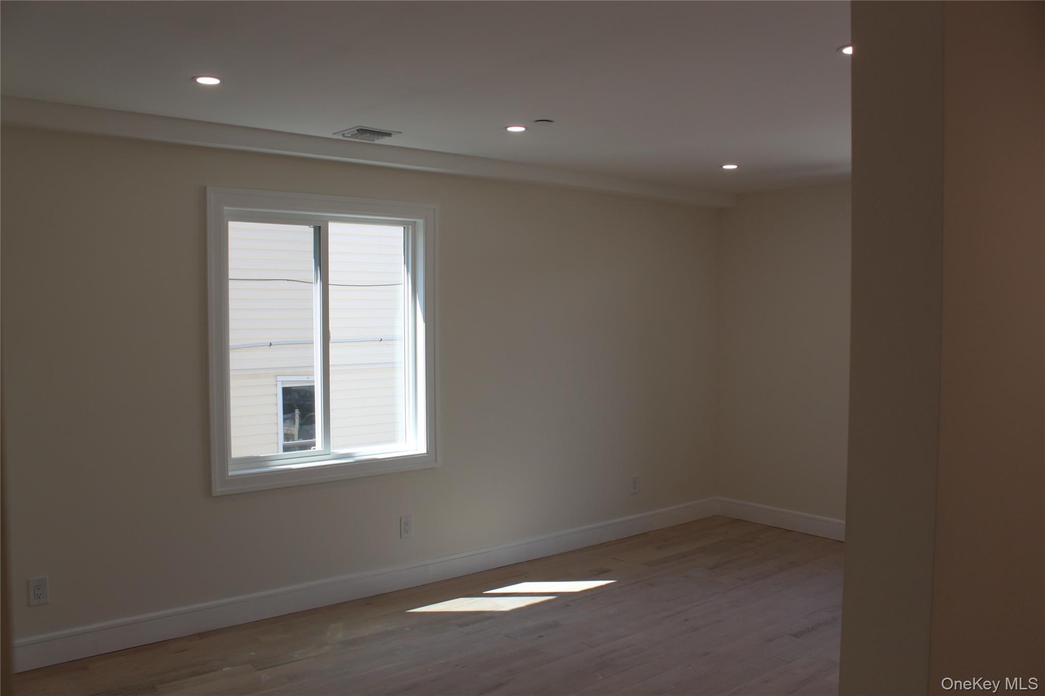 Single Family 106th Avenue Queens, NY 11435, MLS-1051743-32