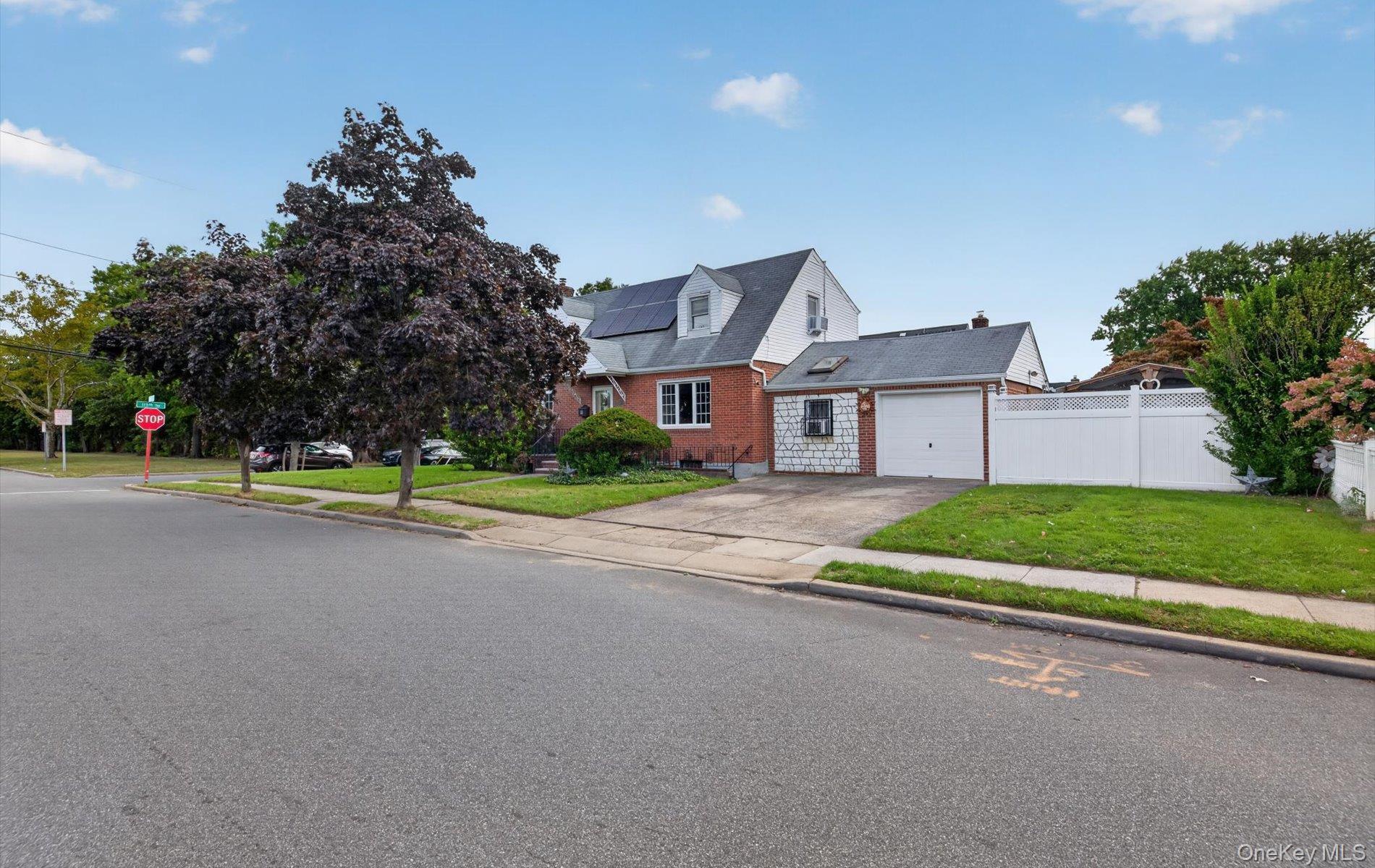 Single Family 238th Street Nassau County, NY 11003, MLS-1051771-3