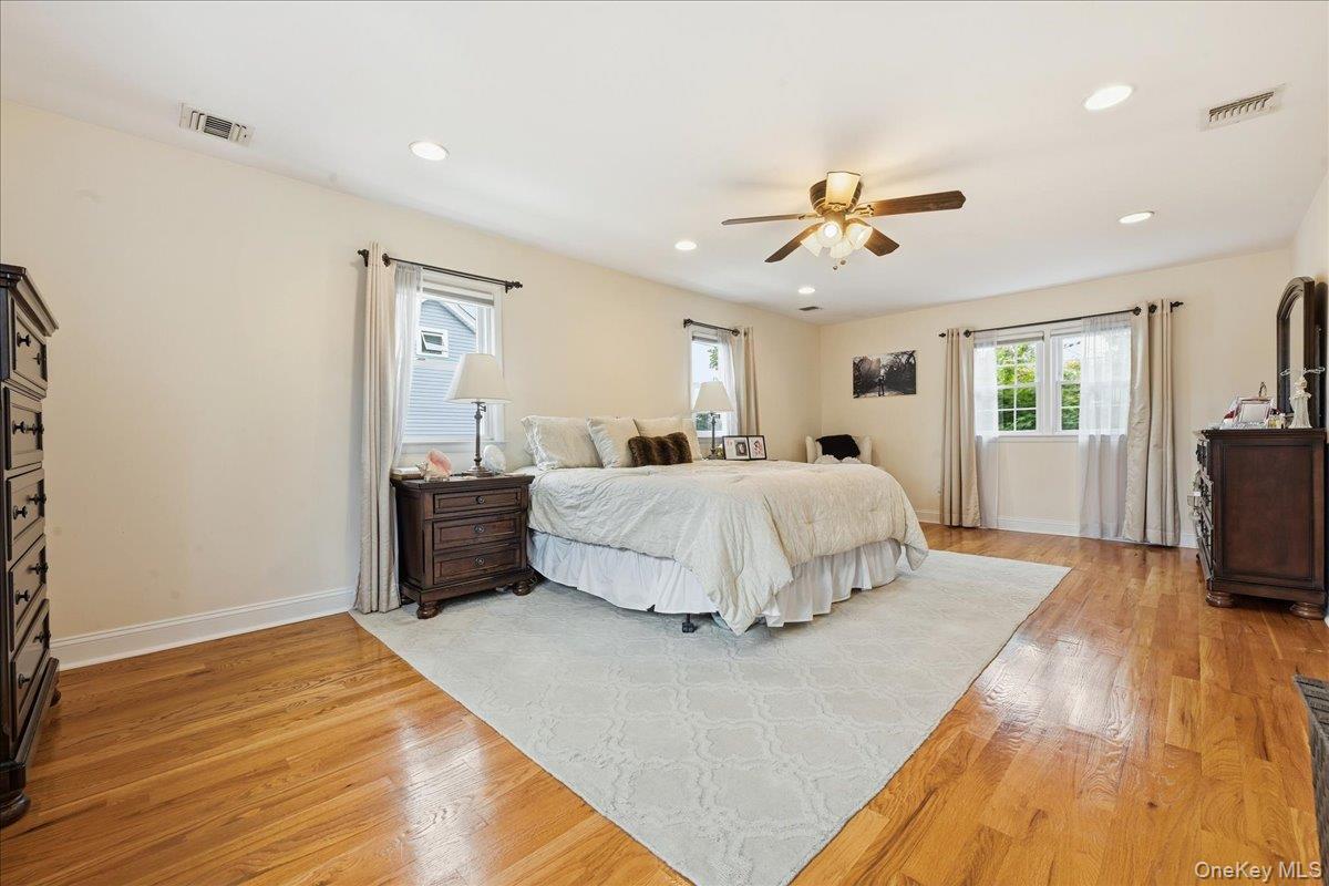 Single Family Hicks Street Nassau County, NY 11710, MLS-1051799-27