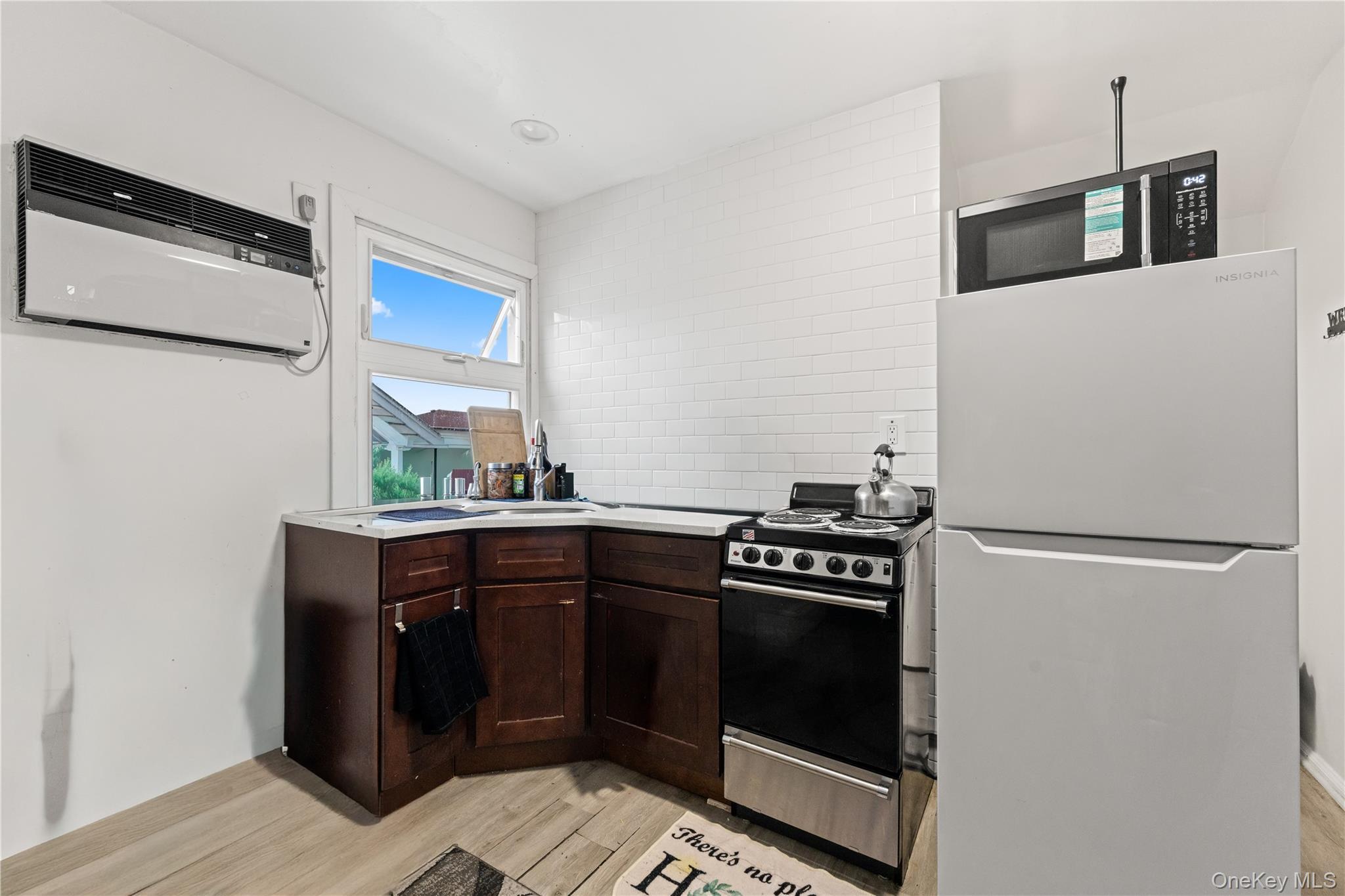 Single Family 147th Road Queens, NY 11422, MLS-1051807-14