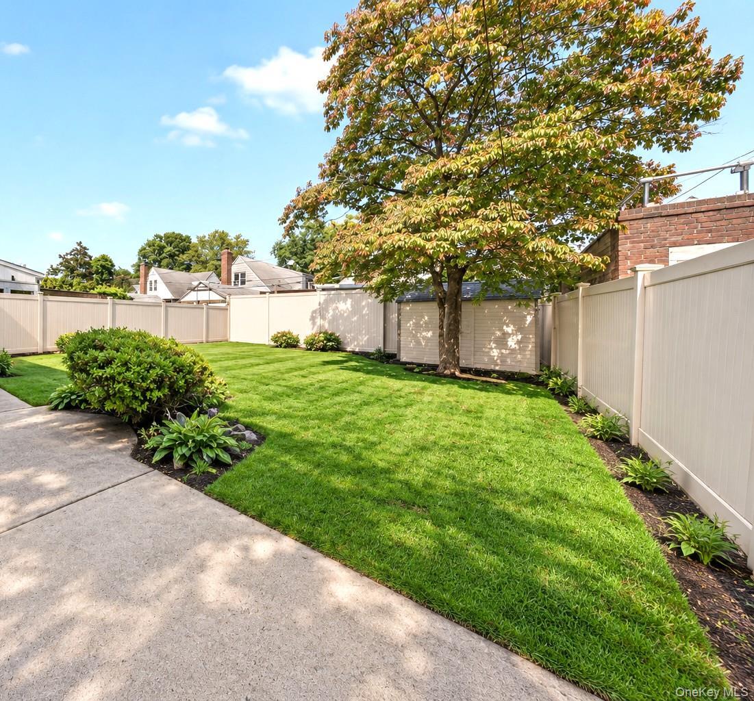 Single Family 236th Street Queens, NY 11427, MLS-1051810-22