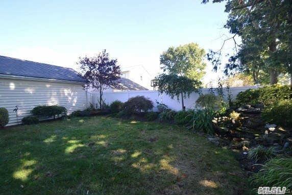 Single Family Yale Place  Nassau County, NY 11563, MLS-1051812-14