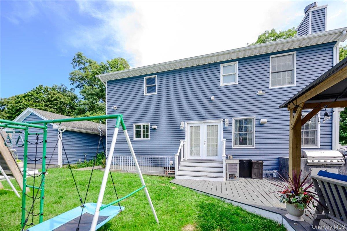 Single Family William Avenue Suffolk County, NY 11751, MLS-1051841-27