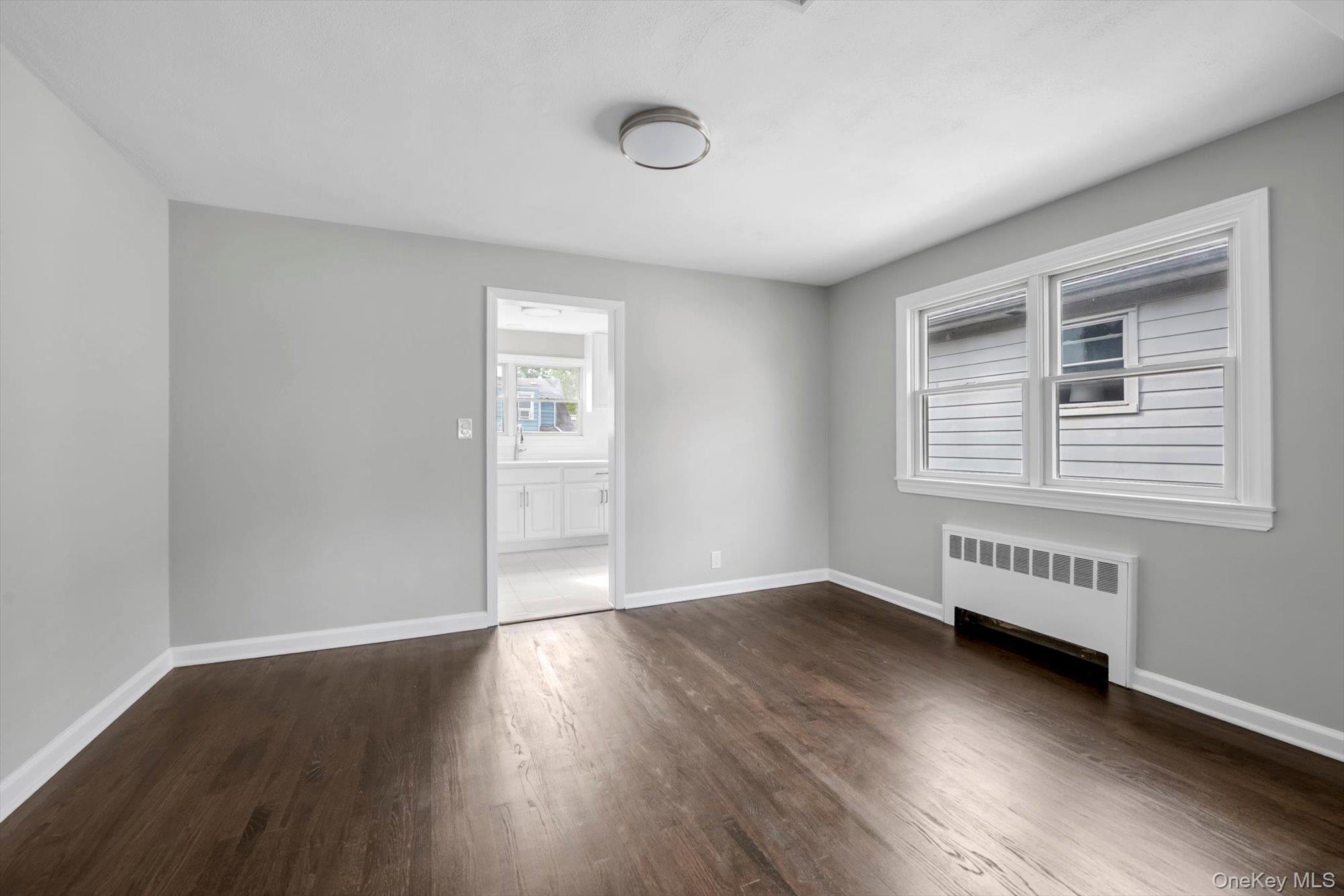 Single Family Linwood Road N  Nassau County, NY 11050, MLS-1051857-3
