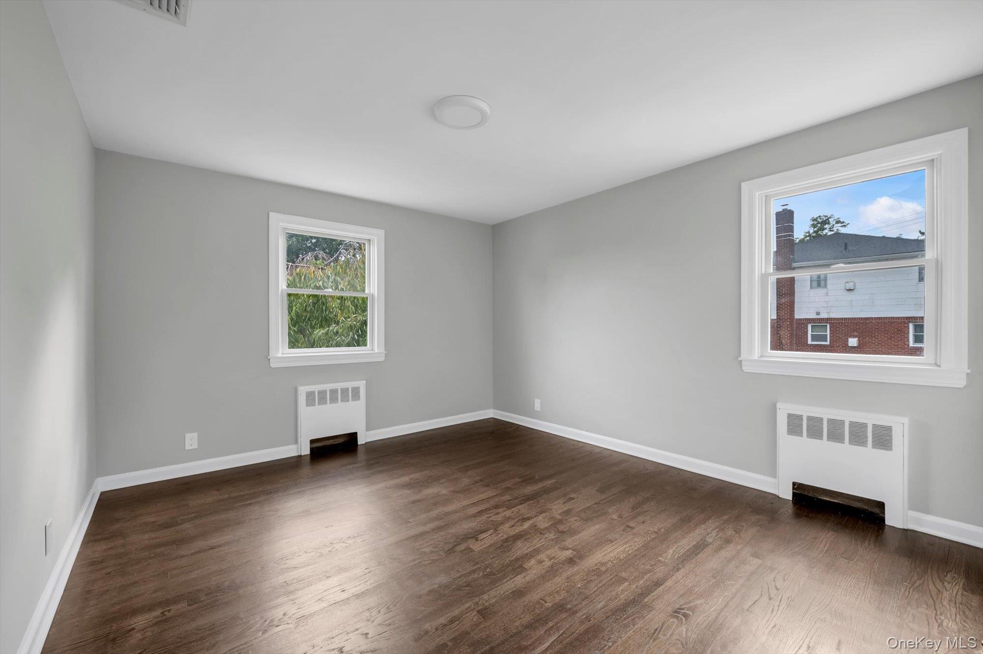 Single Family Linwood Road N  Nassau County, NY 11050, MLS-1051857-8