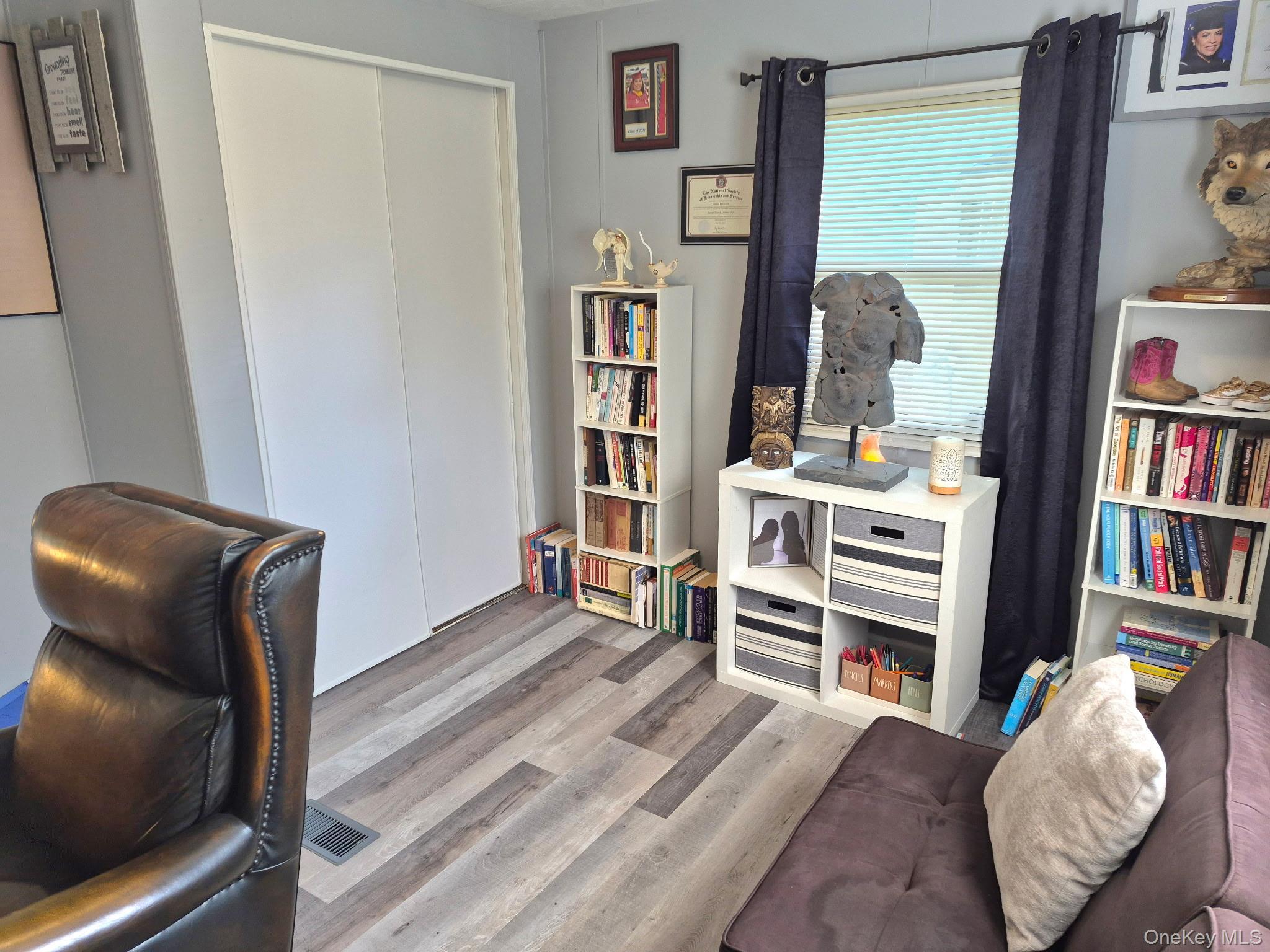 Single Family Hubbard Avenue Suffolk County, NY 11901, MLS-1051859-21