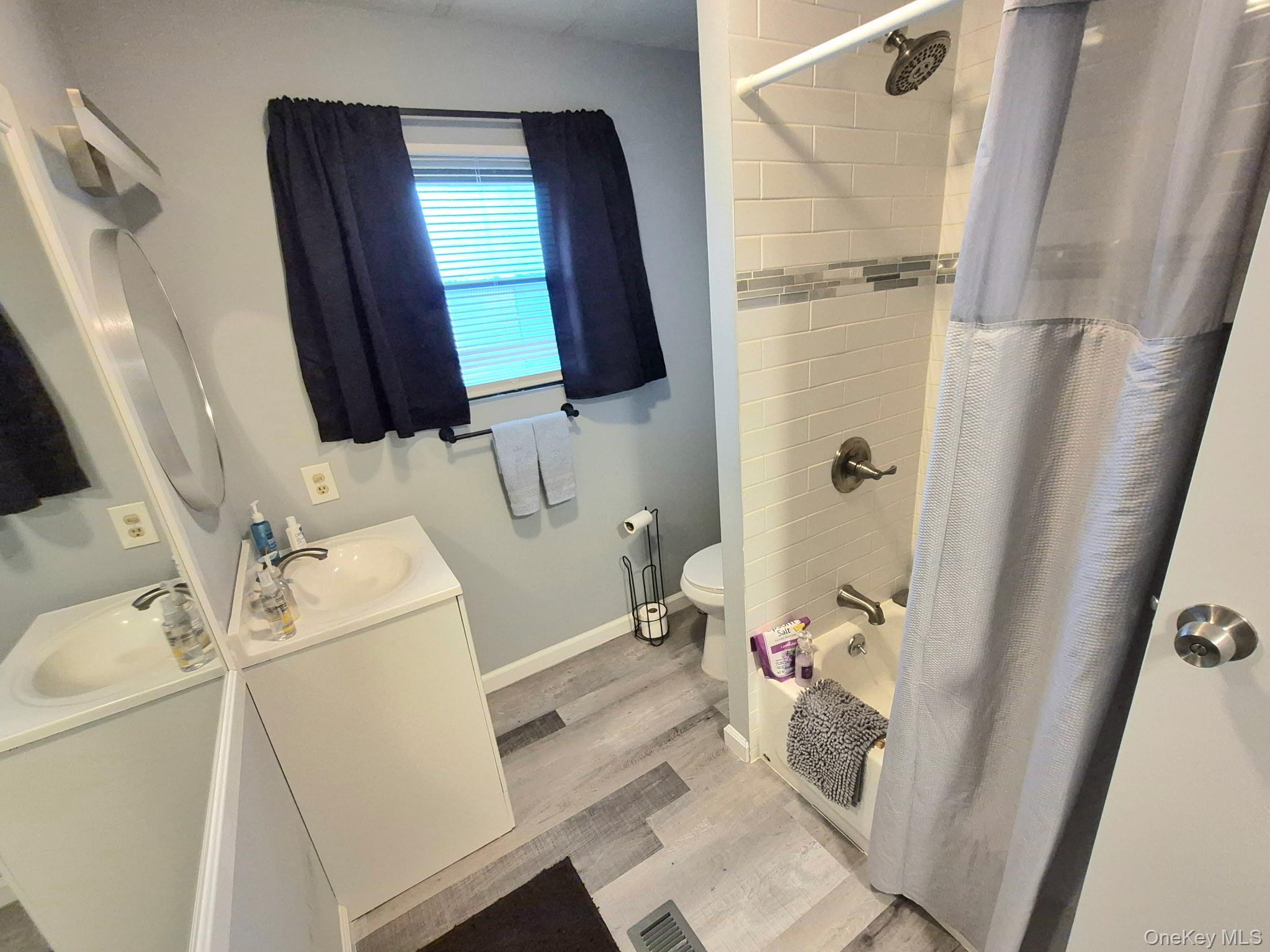 Single Family Hubbard Avenue Suffolk County, NY 11901, MLS-1051859-24
