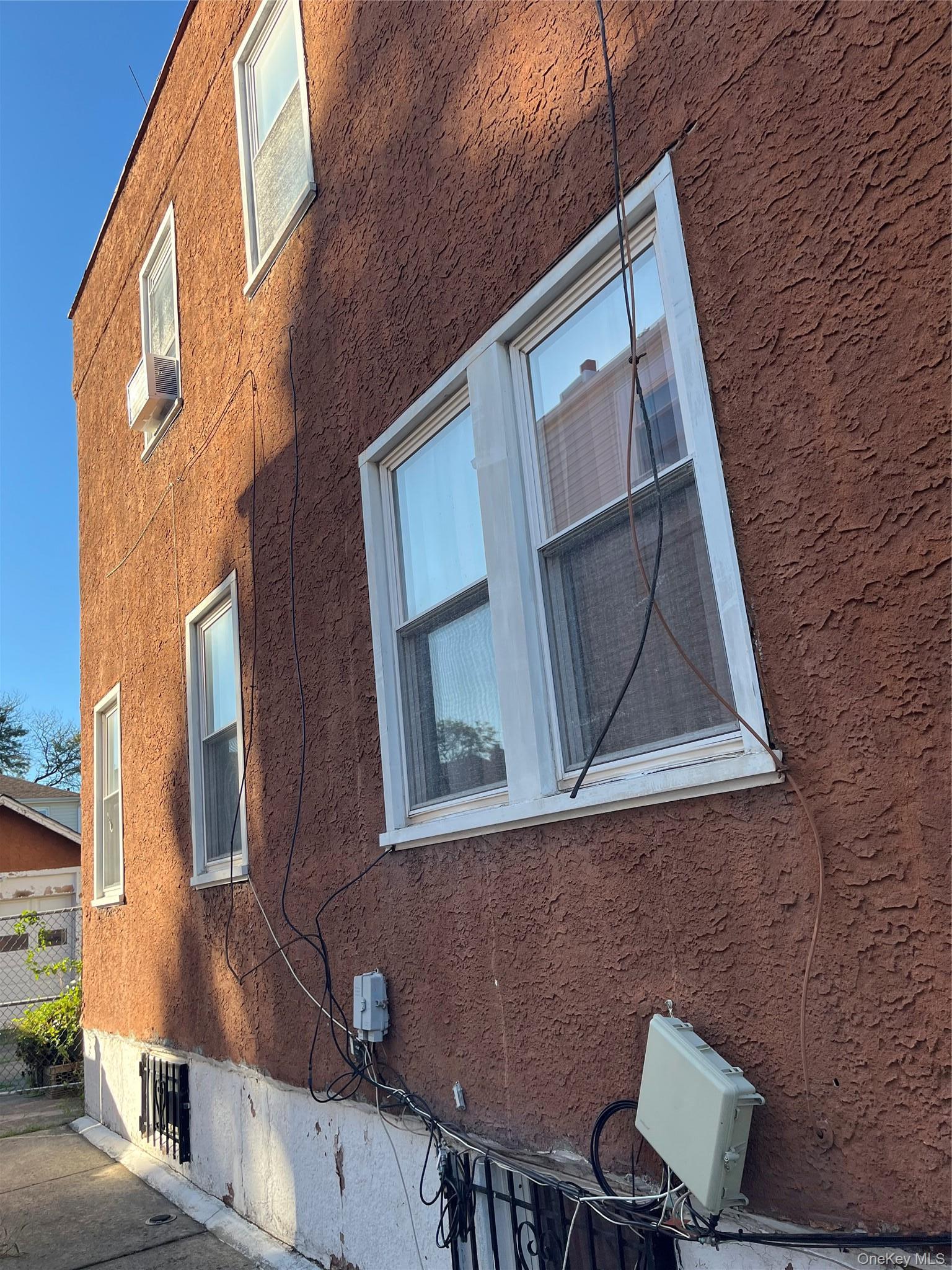 Single Family 231st Street Queens, NY 11413, MLS-1051880-2
