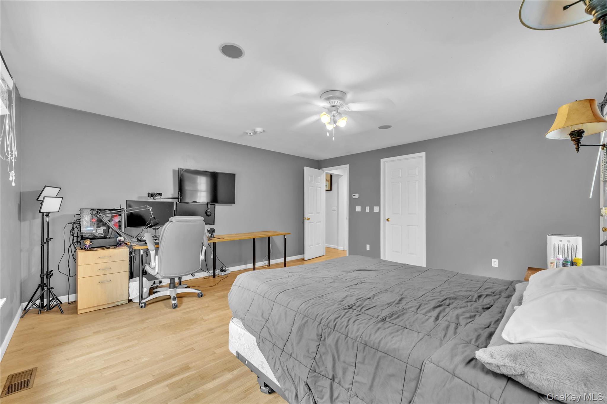 Single Family Old Route 25a  Suffolk County, NY 11768, MLS-1051896-39