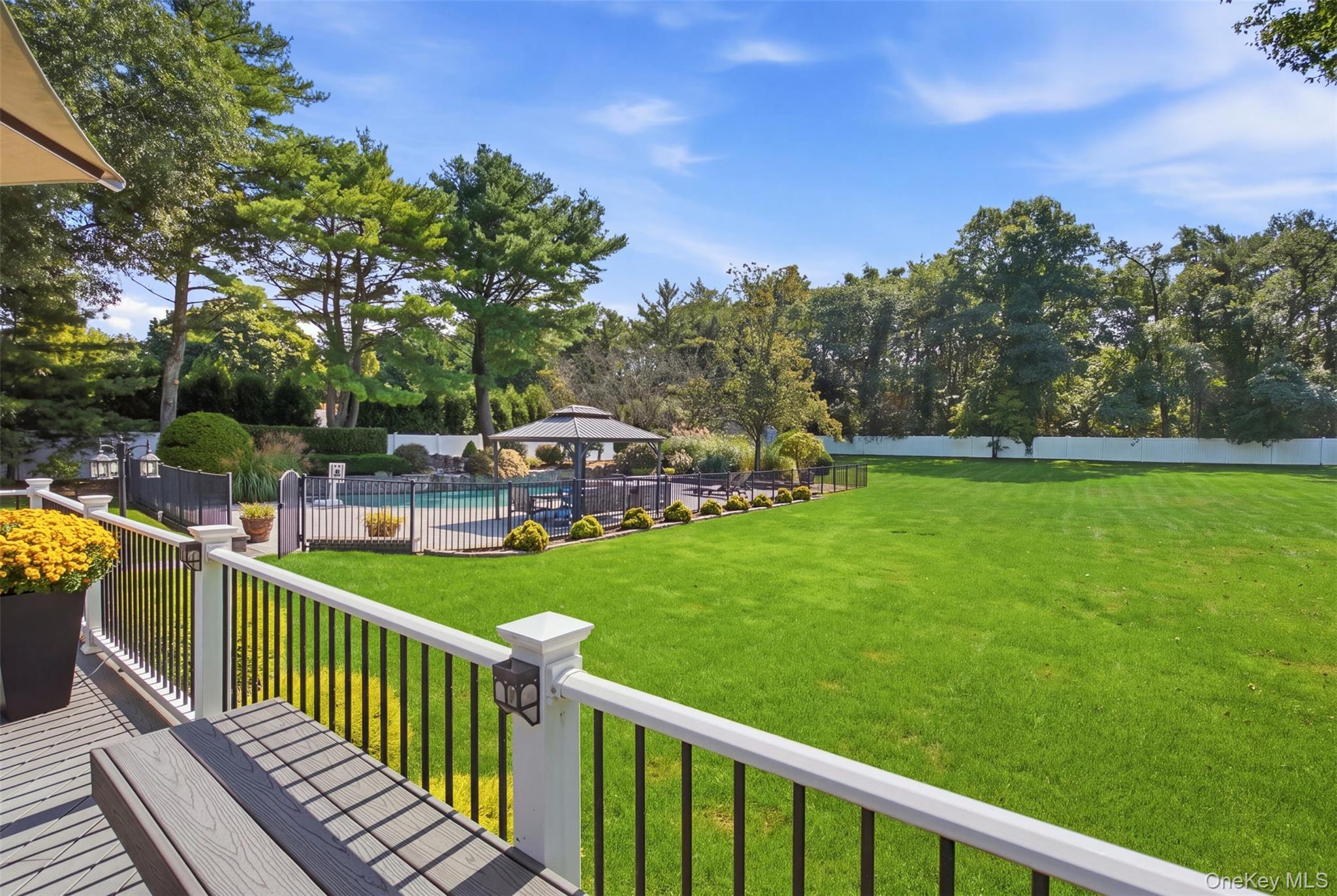 Single Family Quintree Lane  Suffolk County, NY 11747, MLS-1051898-32