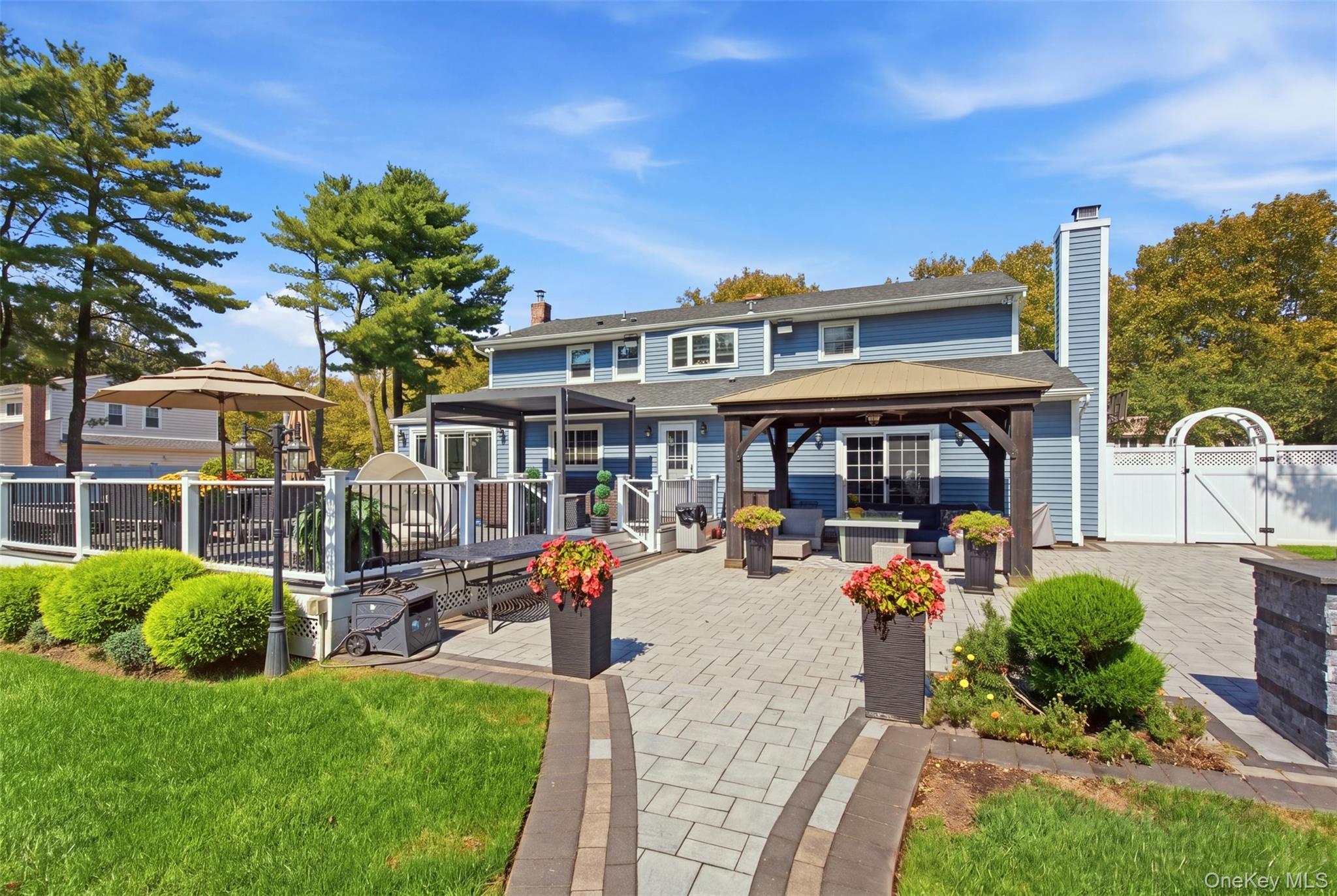 Single Family Quintree Lane  Suffolk County, NY 11747, MLS-1051898-38