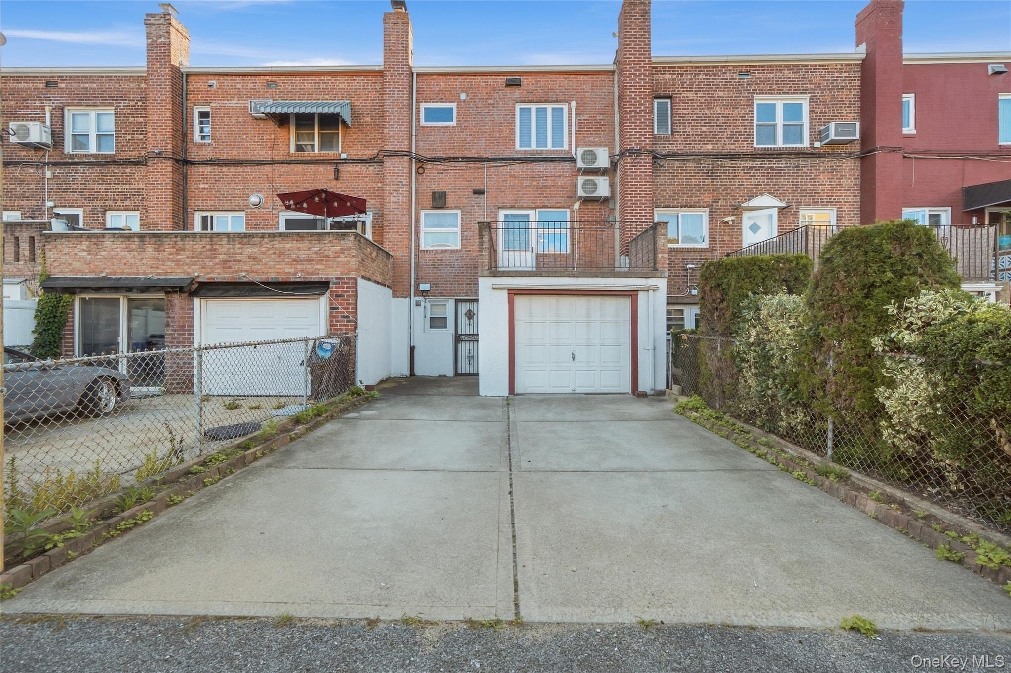 Single Family 81st Street  Queens, NY 11379, MLS-1051899-16