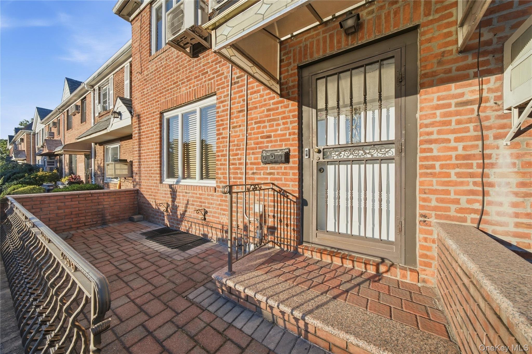 Single Family 81st Street  Queens, NY 11379, MLS-1051899-3