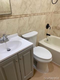 Single Family E 223rd Street Bronx, NY 10466, MLS-1051901-13