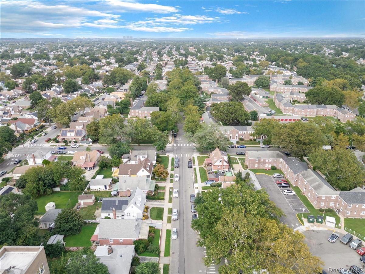 Single Family 234th Street Queens, NY 11422, MLS-1051930-21
