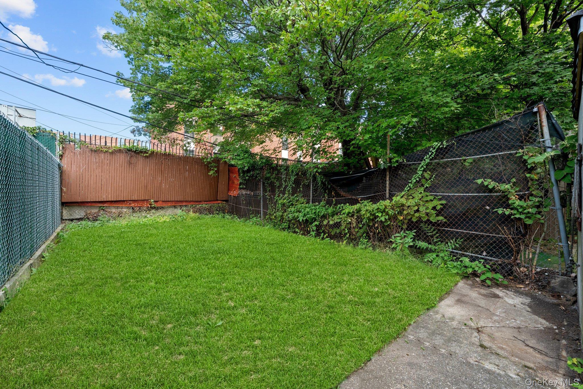 Single Family Quincy Street  Brooklyn, NY 11216, MLS-1051931-23