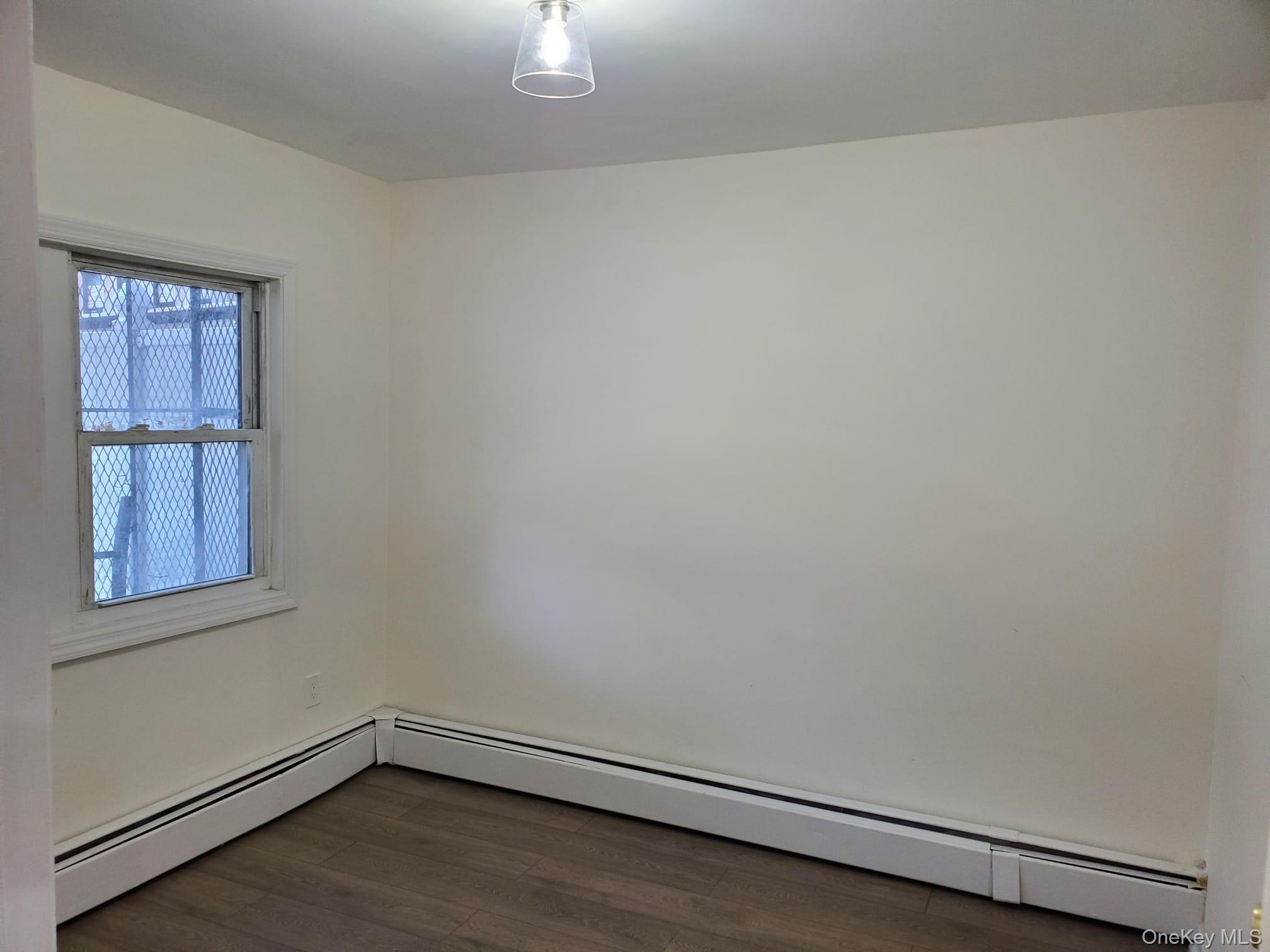 Apartment Furman Avenue Bronx, NY 10466, MLS-1051949-2
