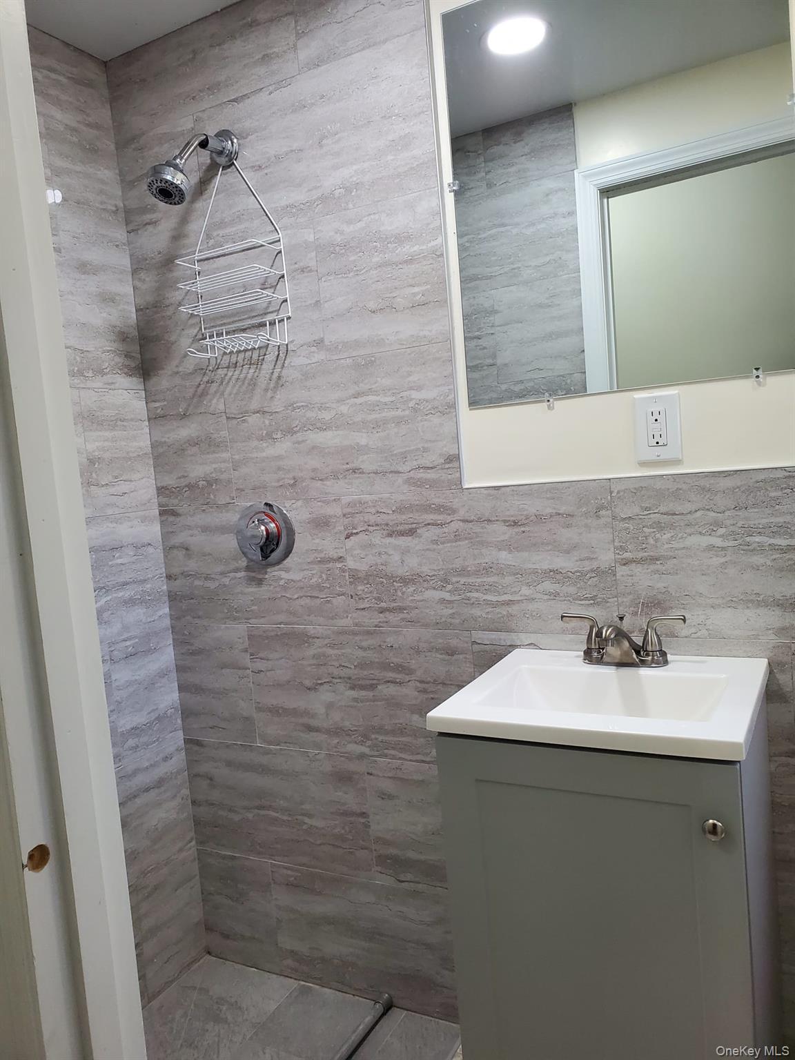 Apartment Furman Avenue  Bronx, NY 10466, MLS-1051949-7
