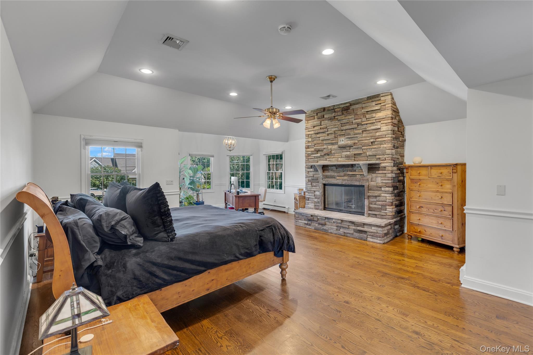 Single Family Whistler Hill Lane Suffolk County, NY 11743, MLS-1051951-12