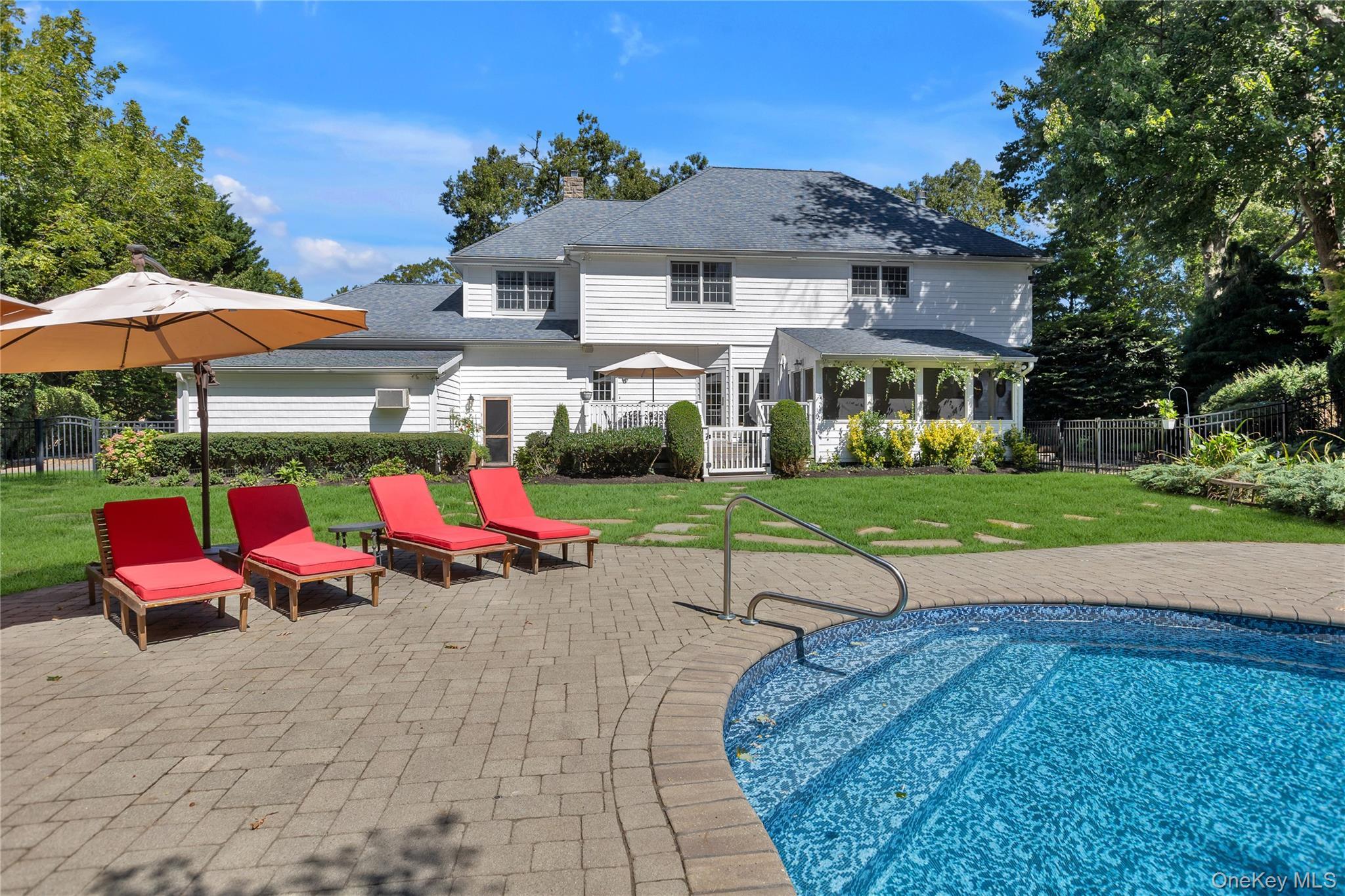 Single Family Whistler Hill Lane Suffolk County, NY 11743, MLS-1051951-22