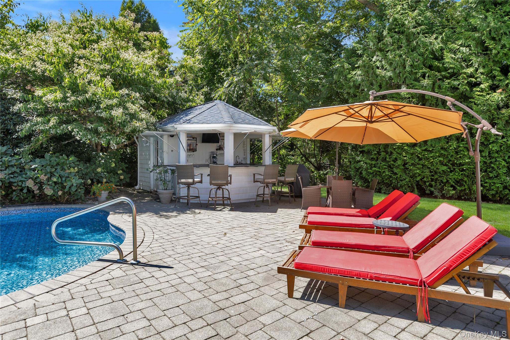 Single Family Whistler Hill Lane Suffolk County, NY 11743, MLS-1051951-24