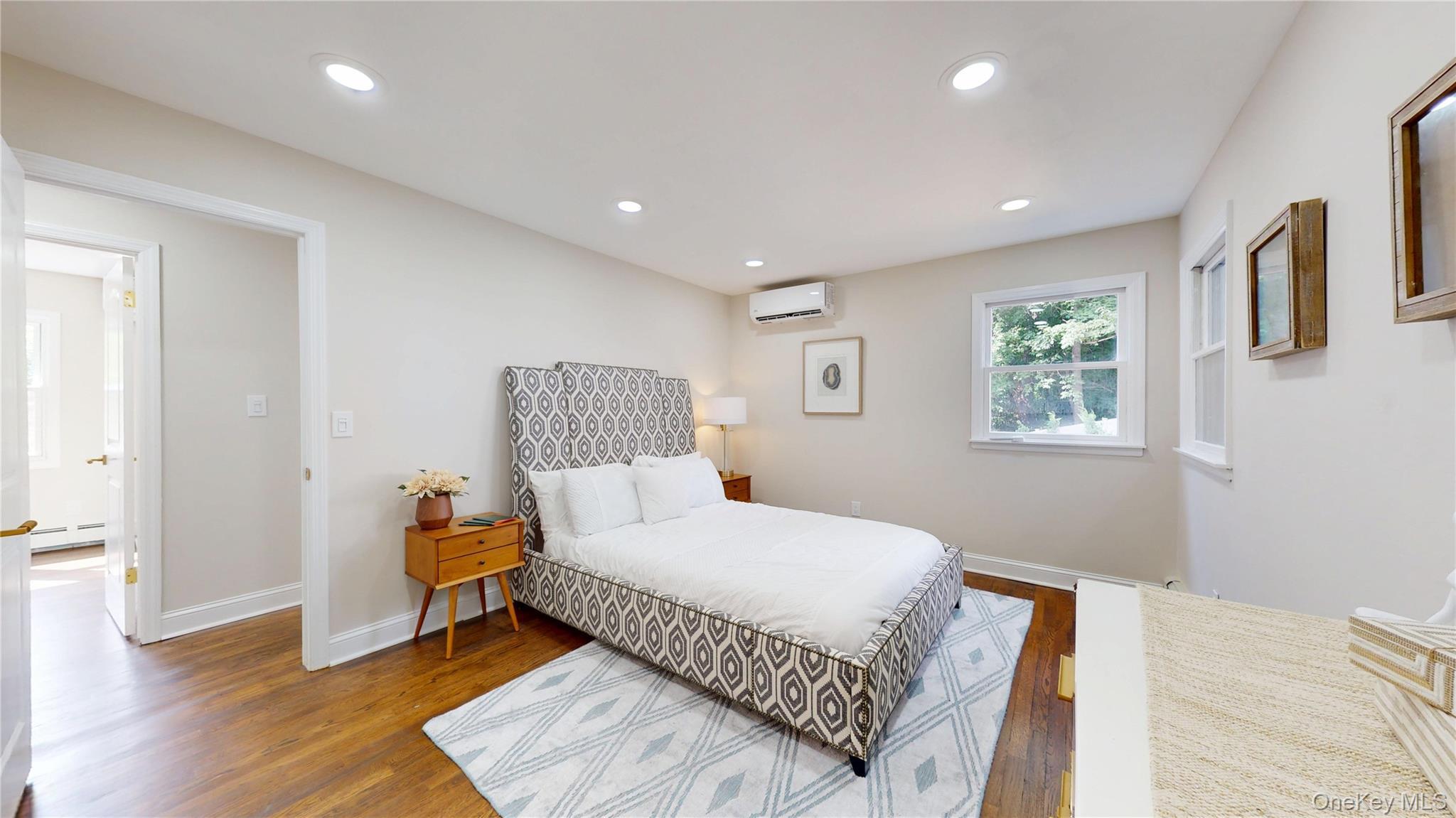 Single Family Oakwood Road Suffolk County, NY 11743, MLS-1051968-19