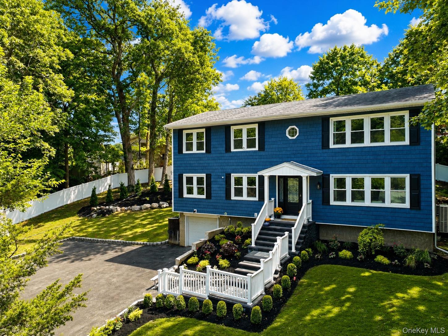 Single Family Oakwood Road Suffolk County, NY 11743, MLS-1051968-2