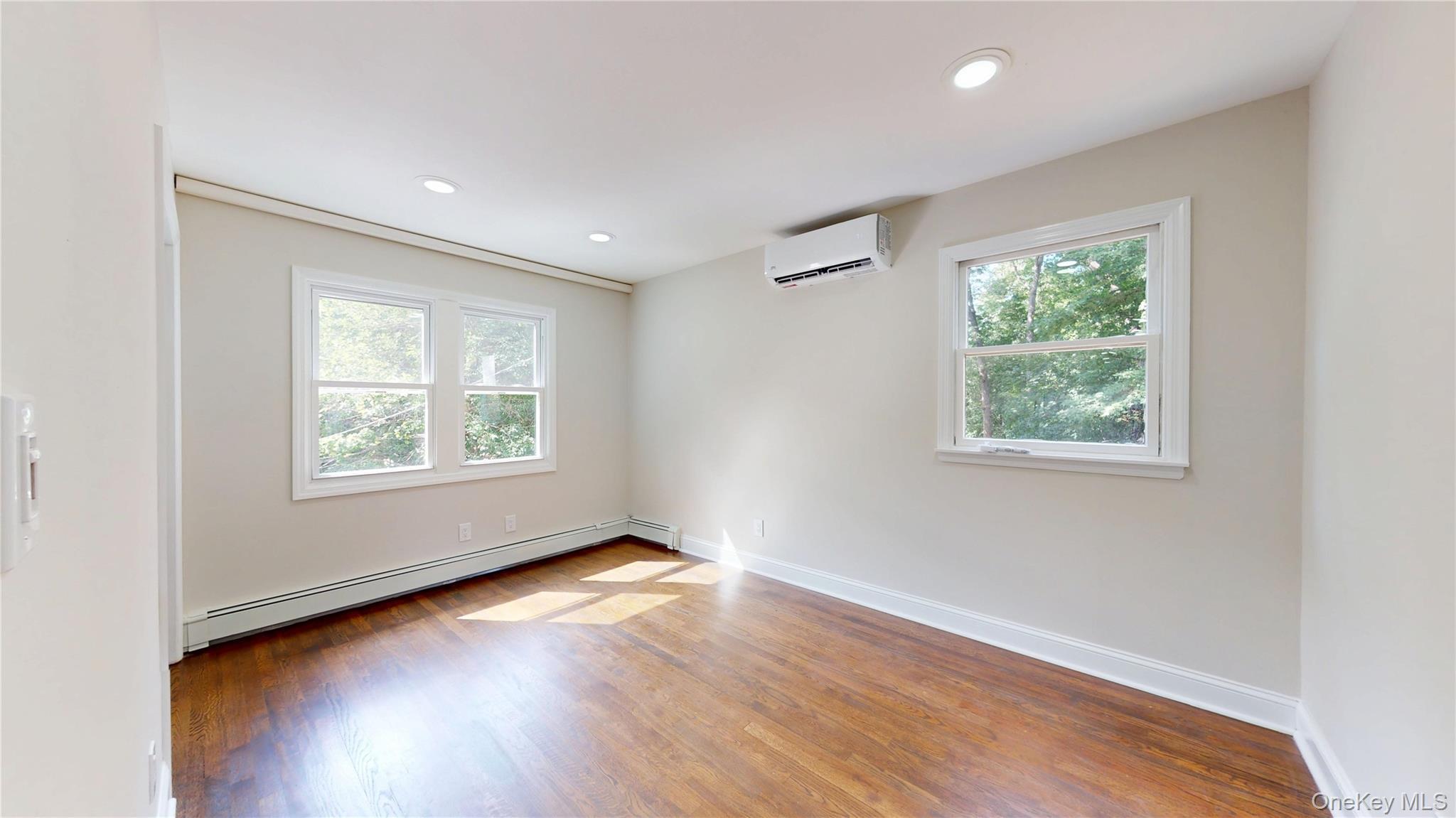 Single Family Oakwood Road Suffolk County, NY 11743, MLS-1051968-21