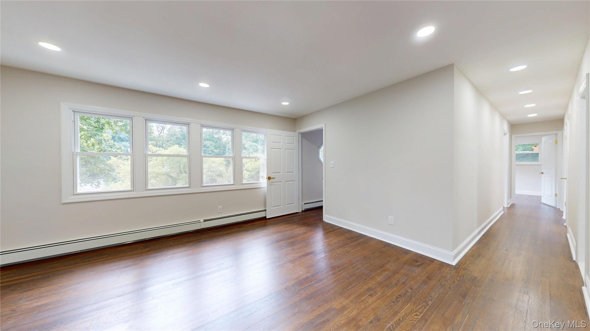 Single Family Oakwood Road Suffolk County, NY 11743, MLS-1051968-26