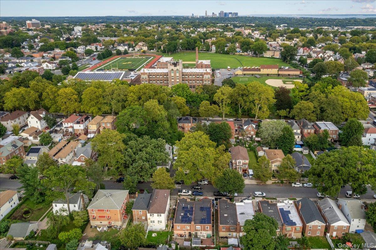 Single Family Wilder Avenue Bronx, NY 10466, MLS-1051976-24