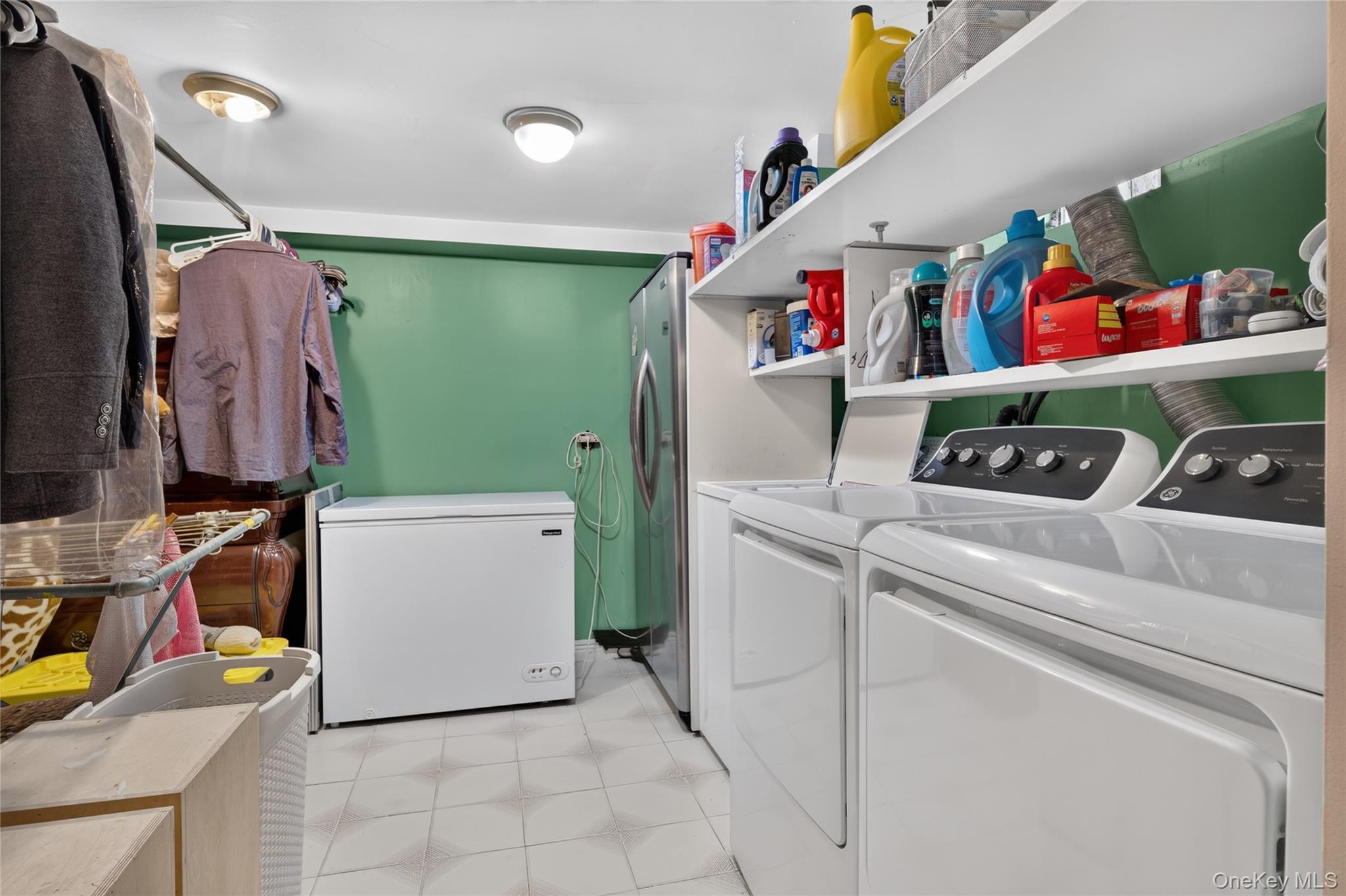 Single Family Claran Court Queens, NY 11378, MLS-1051977-26