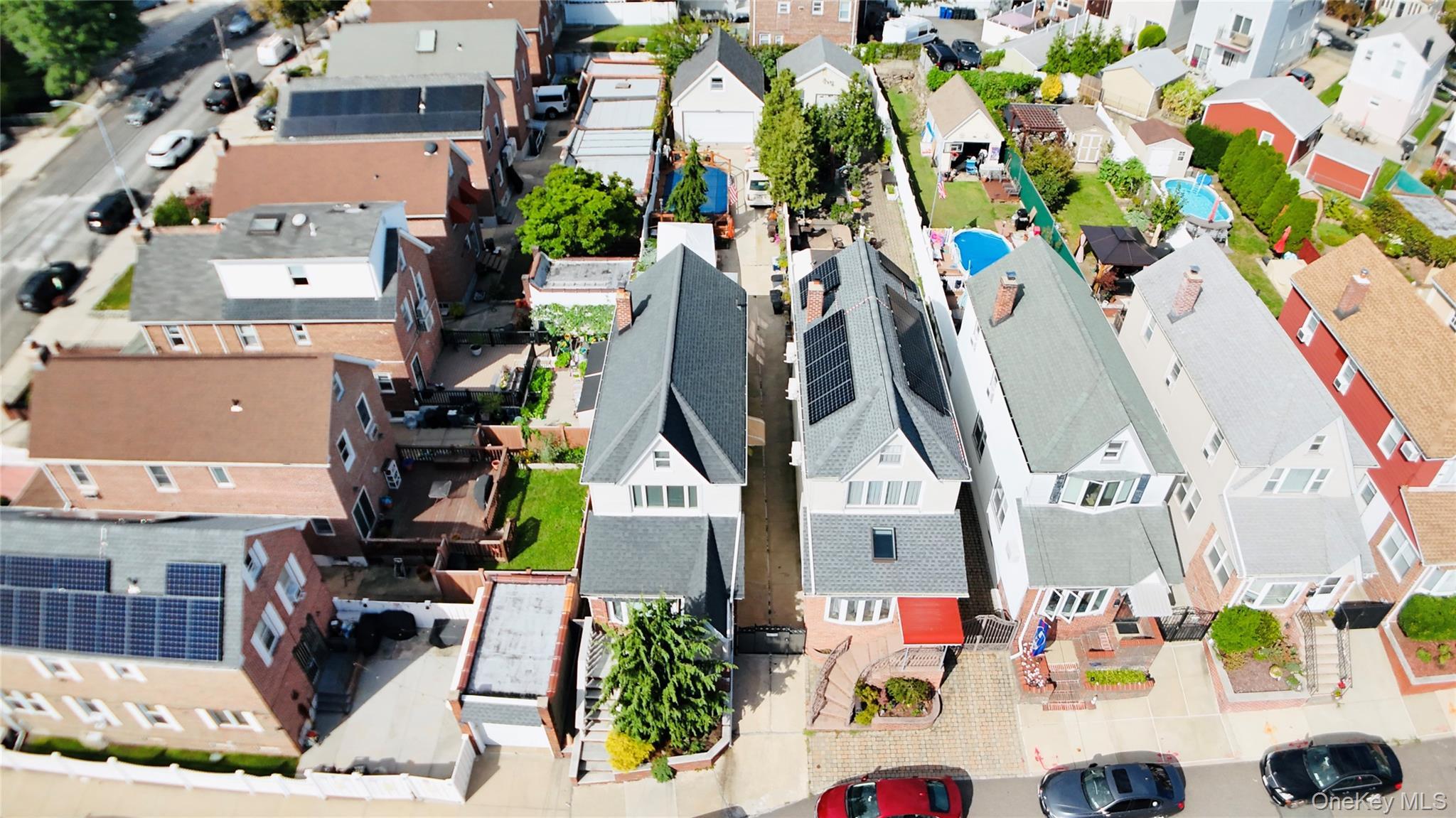 Single Family Claran Court  Queens, NY 11378, MLS-1051977-32