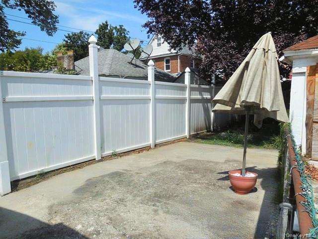 Single Family Vanderveer Street Queens, NY 11427, MLS-1051981-4