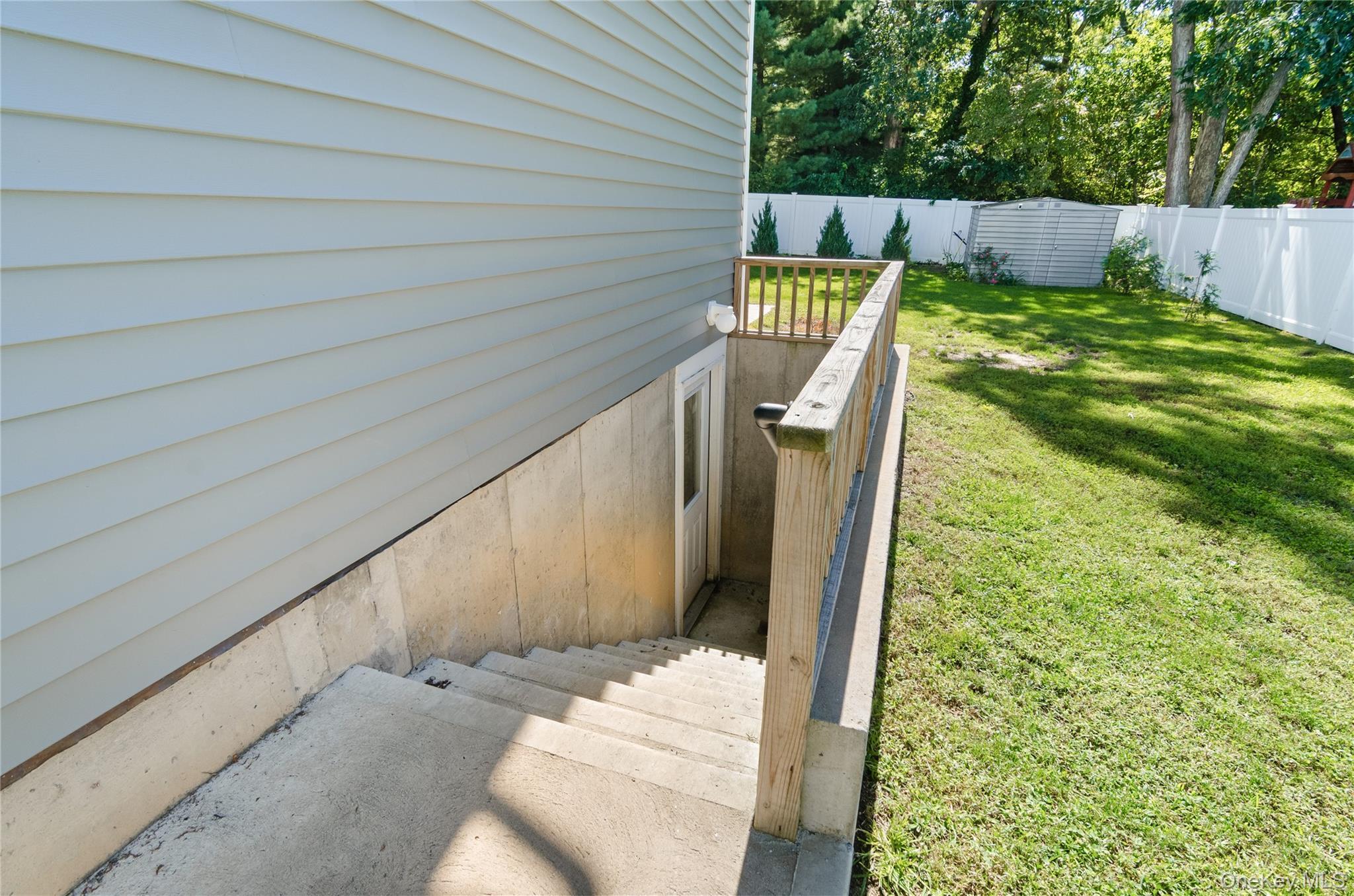 Single Family James Street Suffolk County, NY 11772, MLS-1051990-11