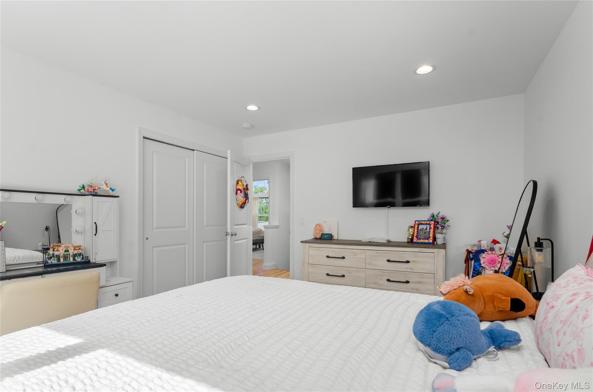 Single Family James Street Suffolk County, NY 11772, MLS-1051990-35